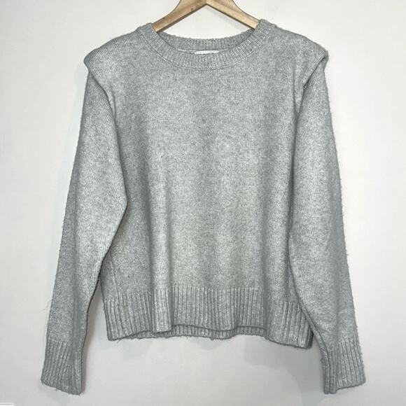 EVEREVE Arianna Lurex Shoulder Pullover Crewneck Sweater in Icicle Grey - Picture 5 of 11